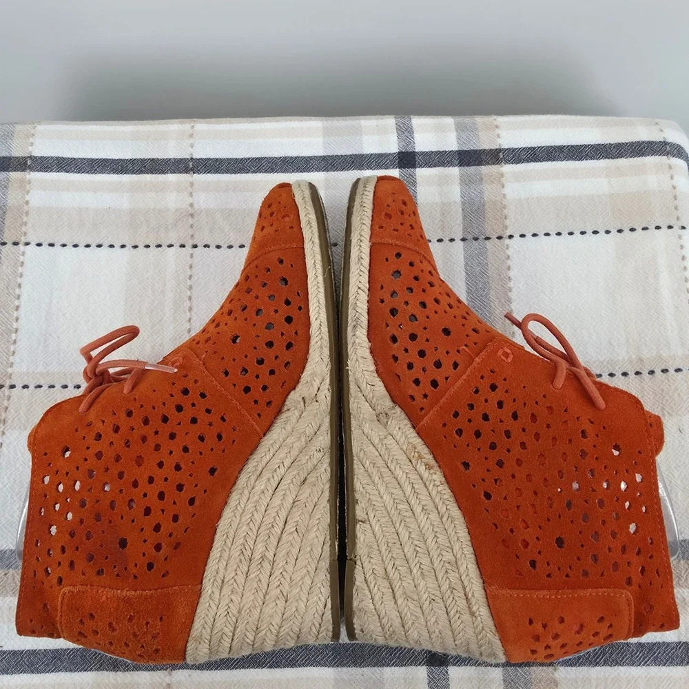 Toms desert wedge